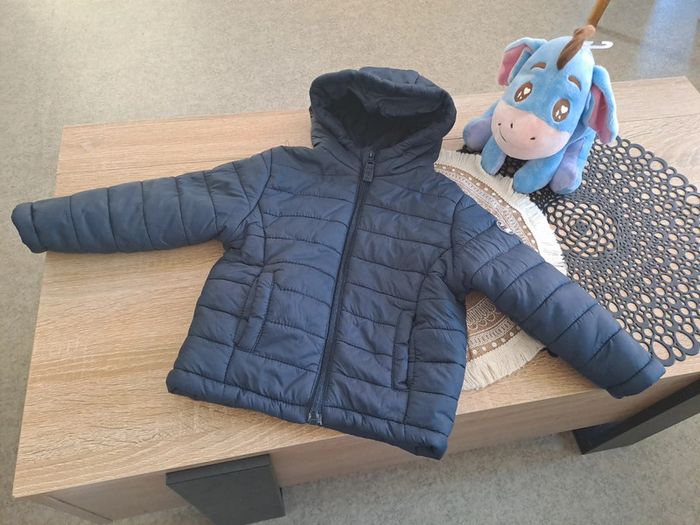 Doudoune à capuche, taille 24 mois