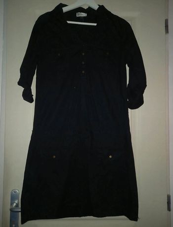 Robe noire manche trois quart