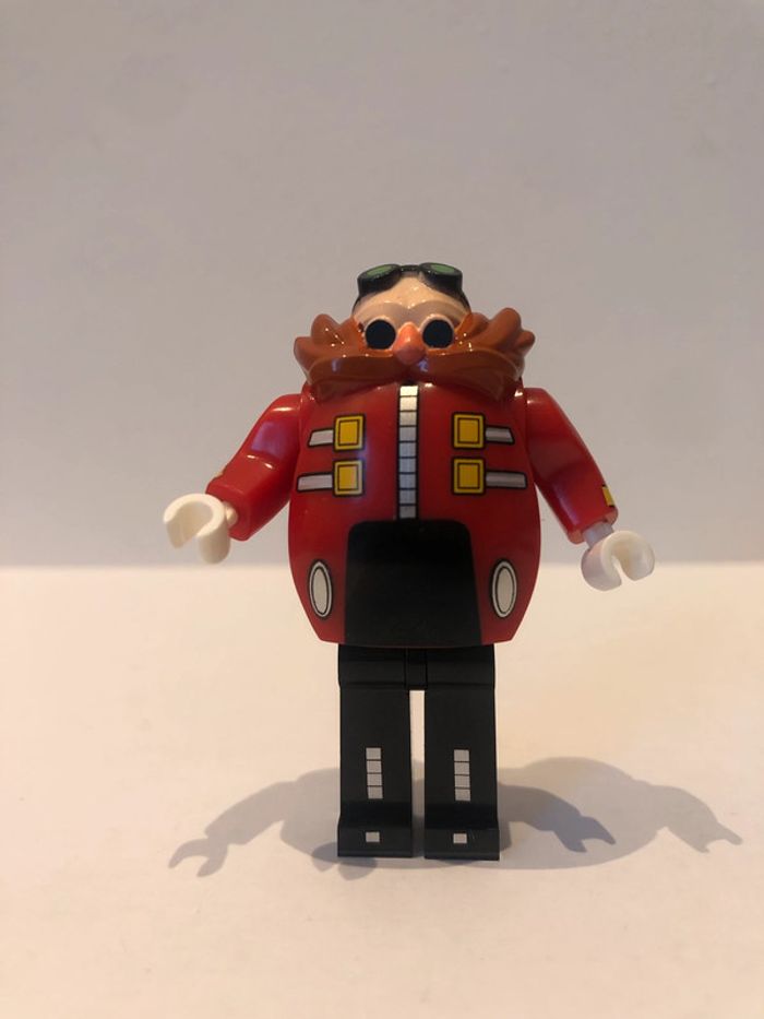 Figurine type lego Sonic . Sonic