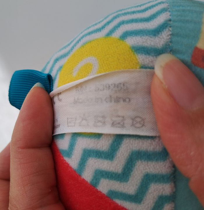 Ballle éveil sensorielle Sophie la girafe, Vulli - photo numéro 10