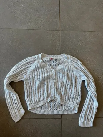 Haut blanc orchestra 14 ans ,très bon état