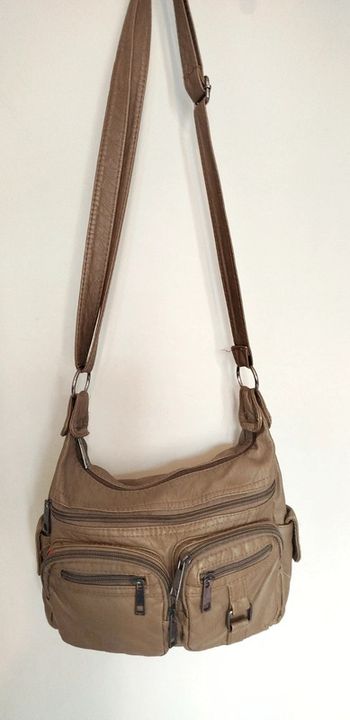 Sac fourre tout a bandoulière ajustable