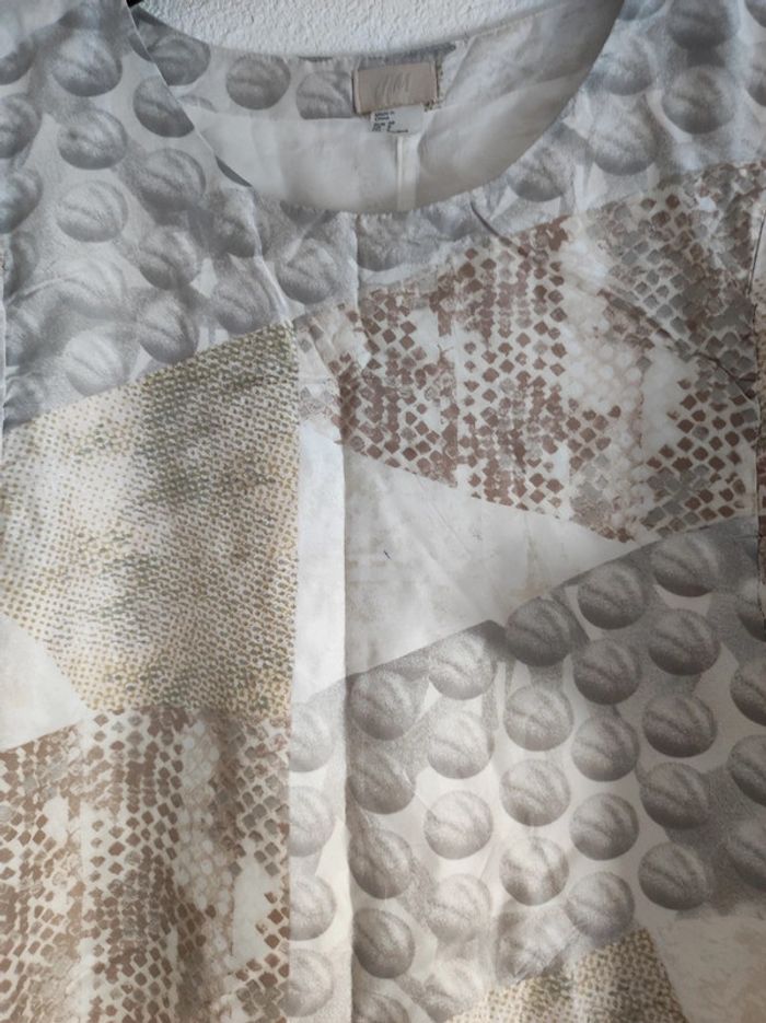 H&M robe motifs écailles en soie taille M - photo numéro 6