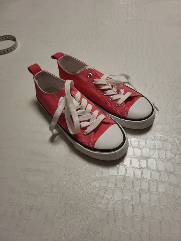 Baskets roses neuves