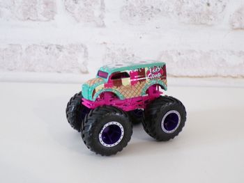 Monster Trucks - Hot Wheels - Hotwheels - 1 Bad Scoop (J14)