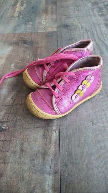 Chaussures mod8 taille 19 en très bon état