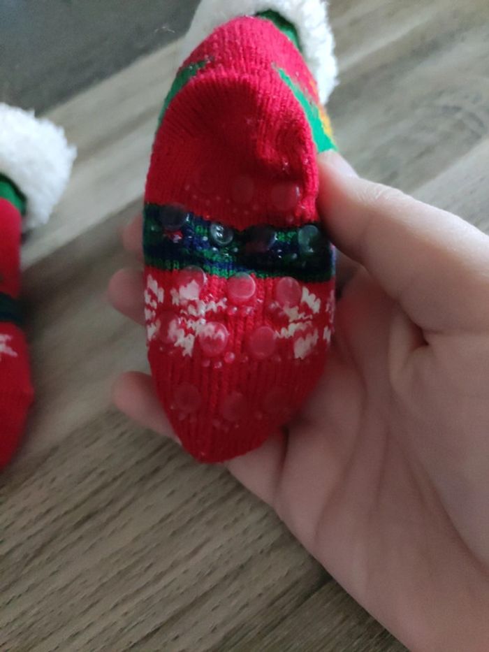 Chaussons de Noël 6/12 mois - photo numéro 2