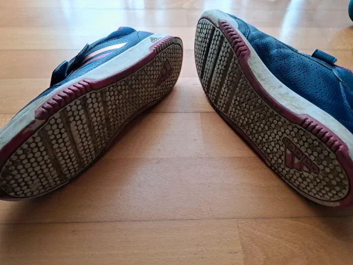 Baskets Adidas taille 38 - photo numéro 5