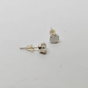 Paire de boucles d'oreilles. Neuve.