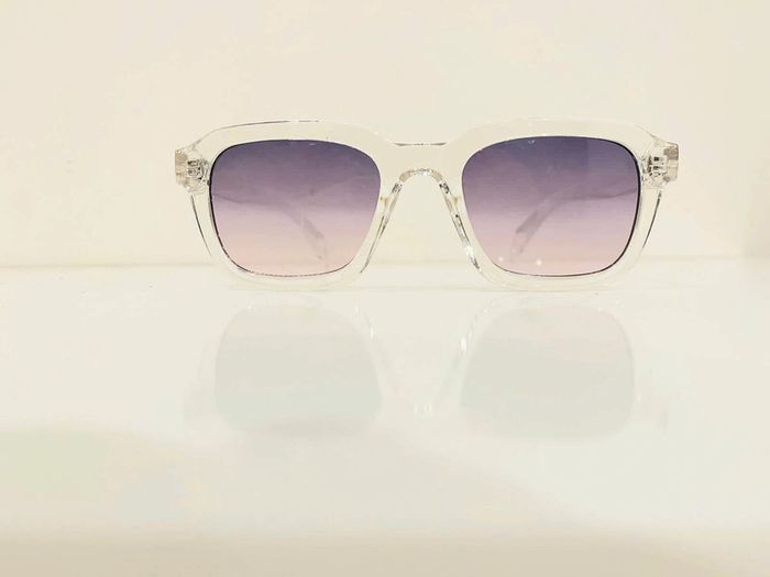 Lunette de soleil transparente mixte verres violet dégradés uvprotection taille moyenne - photo numéro 2