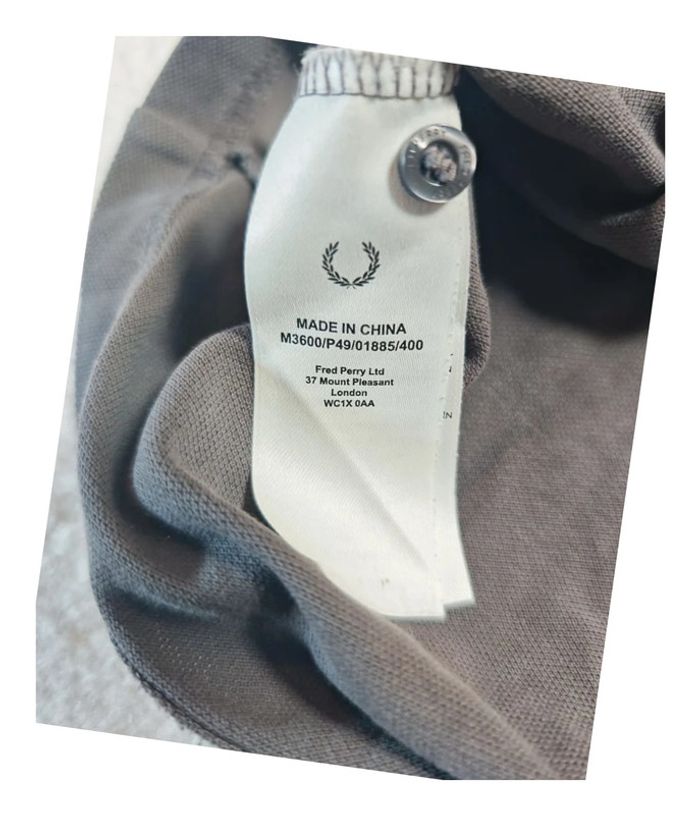 ⭐ Superbe polo Fred Perry logo Or Taille S - photo numéro 10