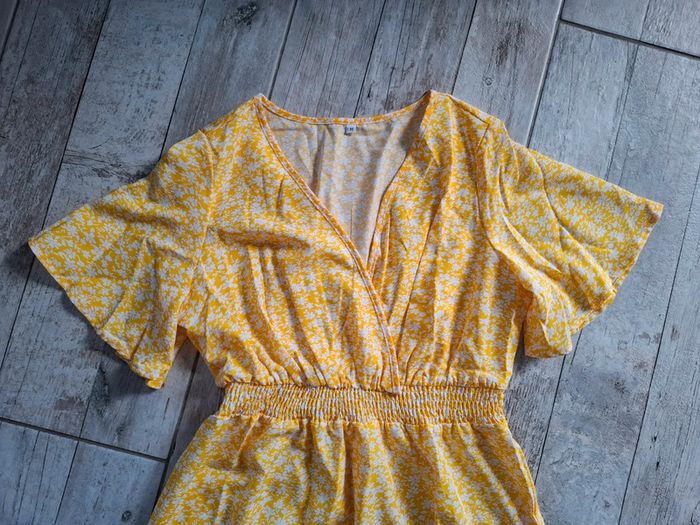 Robe jaune - photo numéro 3