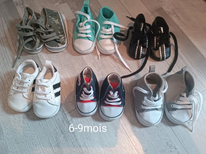 Lot chaussure 6-9mois (plus dispo les blanches en bas a gauche)