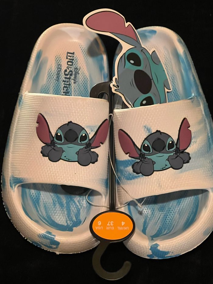 Claquettes Stitch Achat occasion Sandales et nu-pieds (femme