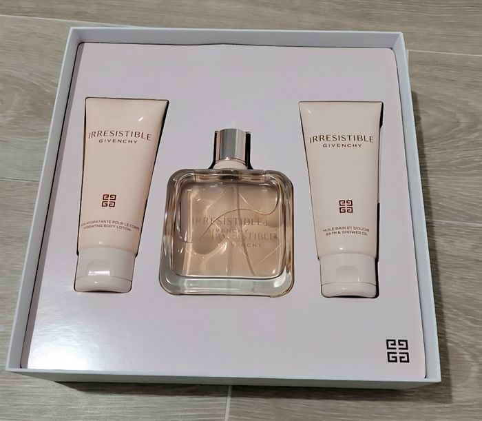 Coffret L'irrésistible Givenchy 80ML - photo numéro 3