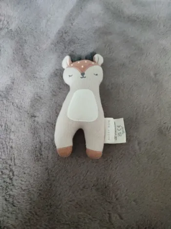 Peluche Avery Row