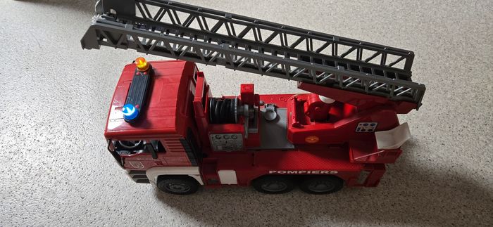Camion pompiers MAN grande échelle - Bruder - photo numéro 2
