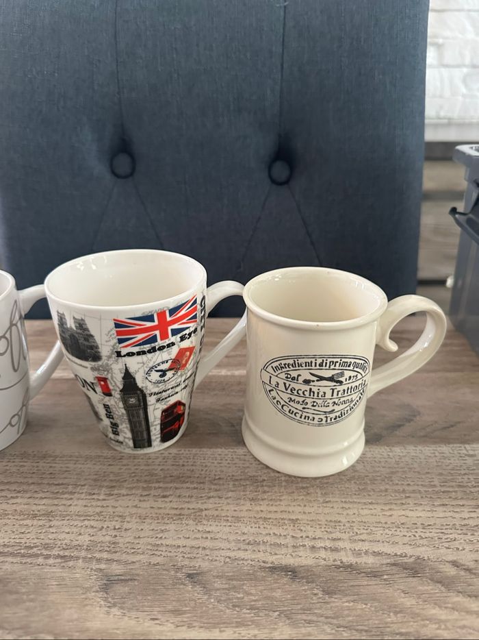 Lot de tasses - photo numéro 2