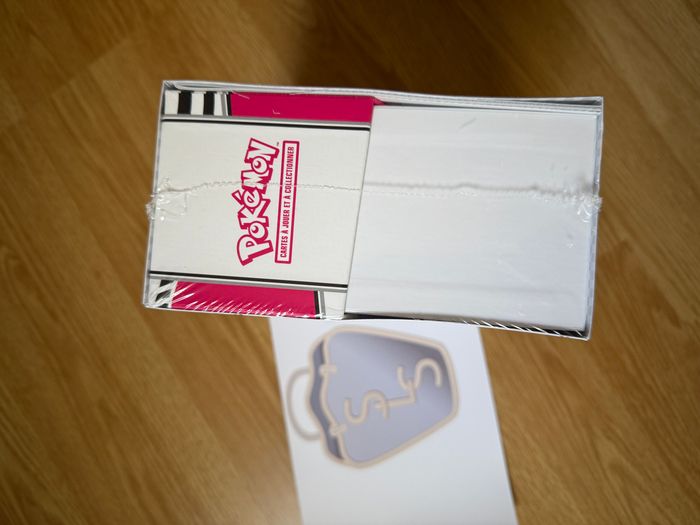 ETB Pokémon, Flamme blanche, EV10.5 en français - photo numéro 4