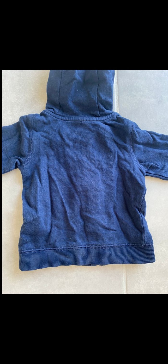 Gilet à capuche zippé 1 mois - photo numéro 10