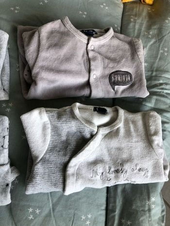 Pyjama 1 mois - photo numéro 9