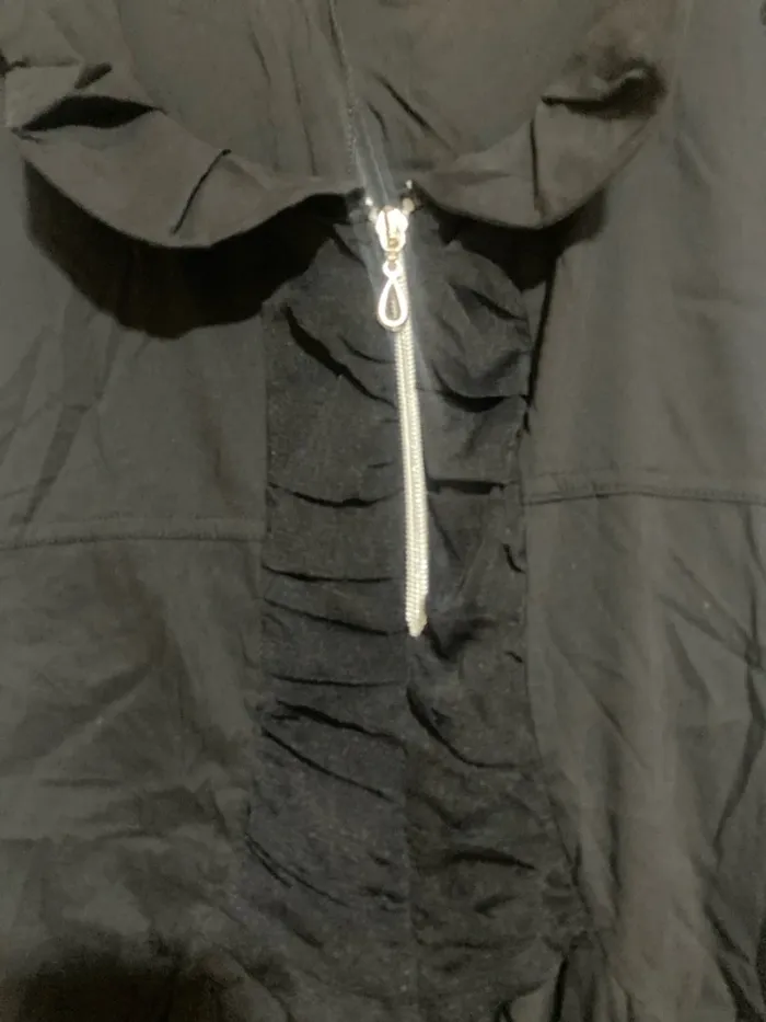 Petite robe noire Taille 1, Col Claudine Froncé, Zip Visible, Poches, Effet Bouffant - photo numéro 3