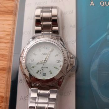 Montre bracelet à quartz