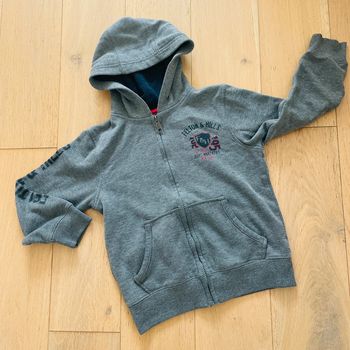 veste zippé 8 ans