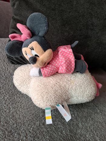 Peluche minnie musicale