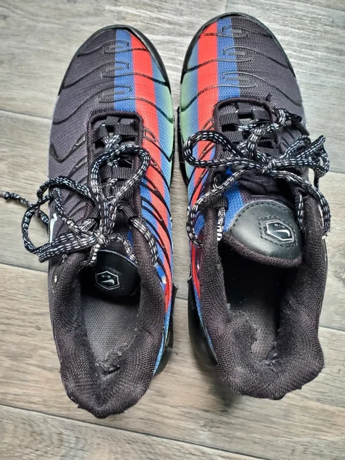 Baskets taille 40 bon état Nike - photo numéro 2