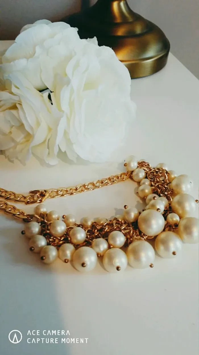 Collier de perles blanches - photo numéro 2