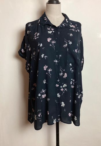 Chemise marine fleurie Yessica 42