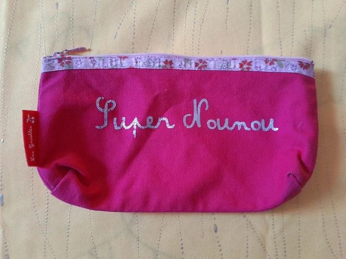 Jolie Trousse idéale pour une Super Nounou ! - photo numéro 2