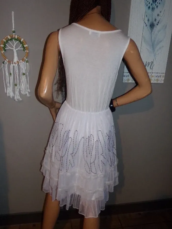 Robe blanche - photo numéro 5