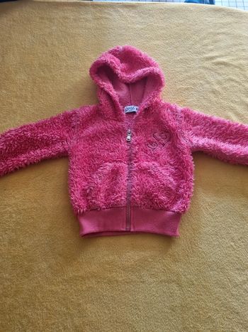 Petite veste zippee poilue