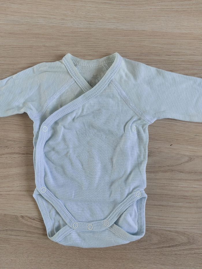 Lot 6 bodies garçon 1 mois - photo numéro 7