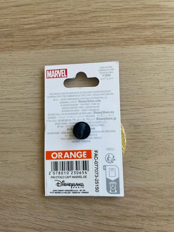 Pin's Marvel Captain Marvel - Logo Étoile - Disneyland Paris - photo numéro 2