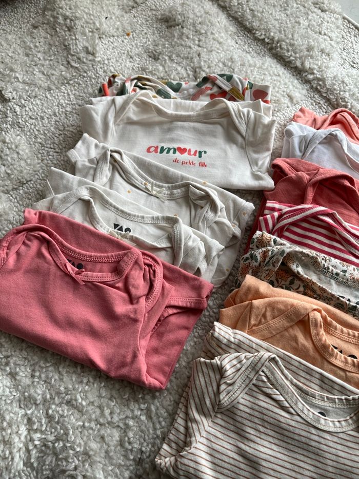 Lot 12 bodies Tape à l’œil - photo numéro 3