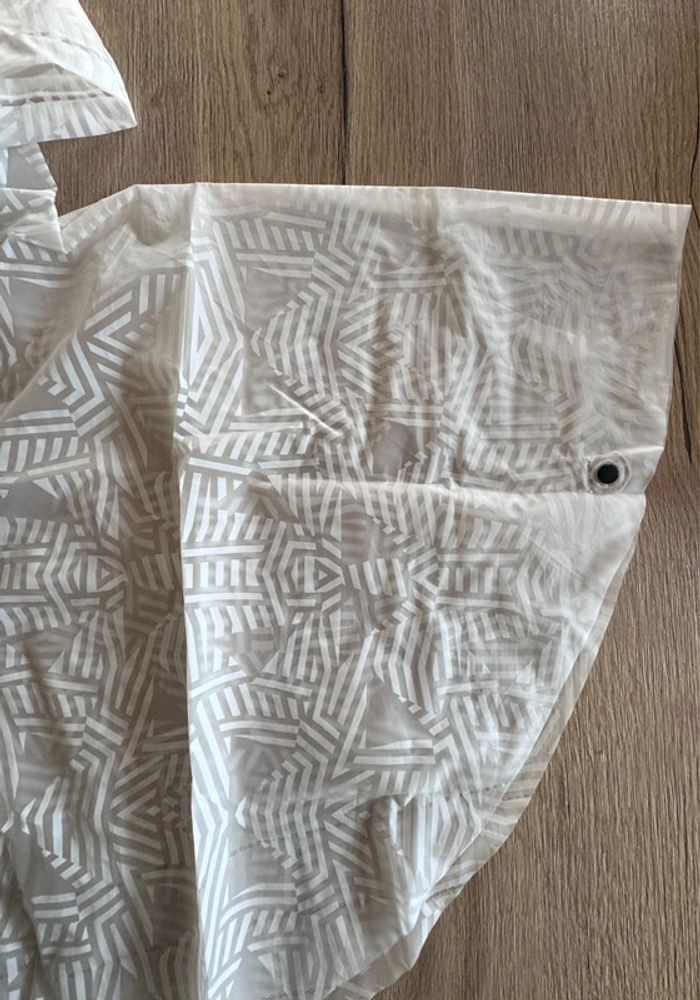 Poncho Ikks taille 3 neuf avec étiquette - photo numéro 3