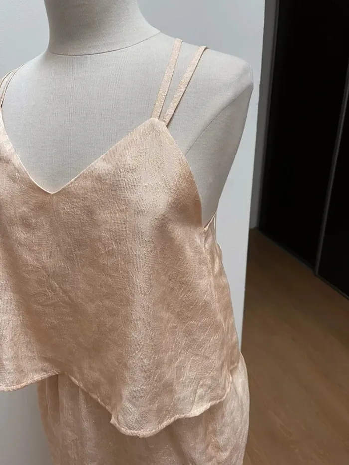 Superbe Robe Louison neuve 🌸 en soie achetee 169€ - photo numéro 2