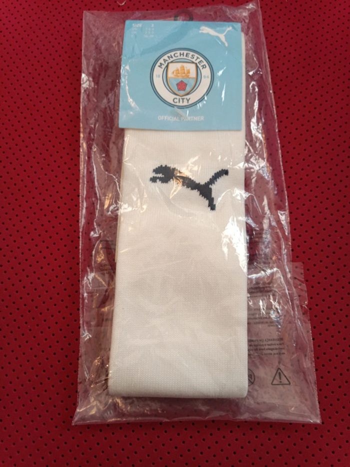 Chaussettes de foot Manchester City, Puma Authentique Officiel taille 35/38, Neuf - photo numéro 9