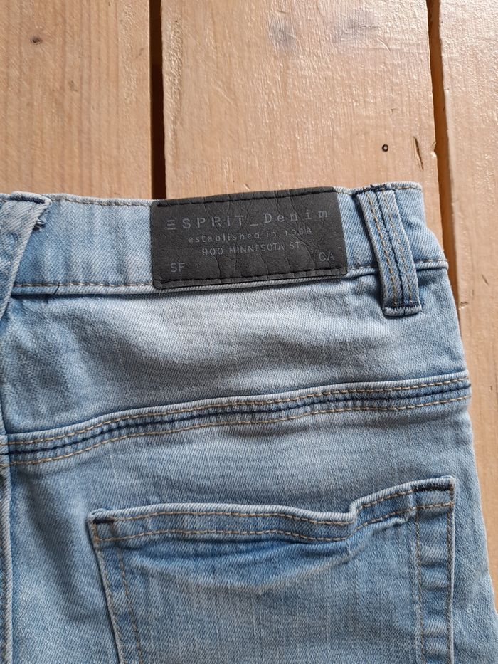 Short Esprit 8 ans - photo numéro 7