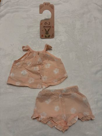 Ensemble débardeur + short bébé