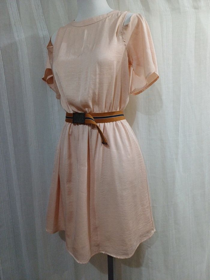 Robe courte - photo numéro 3