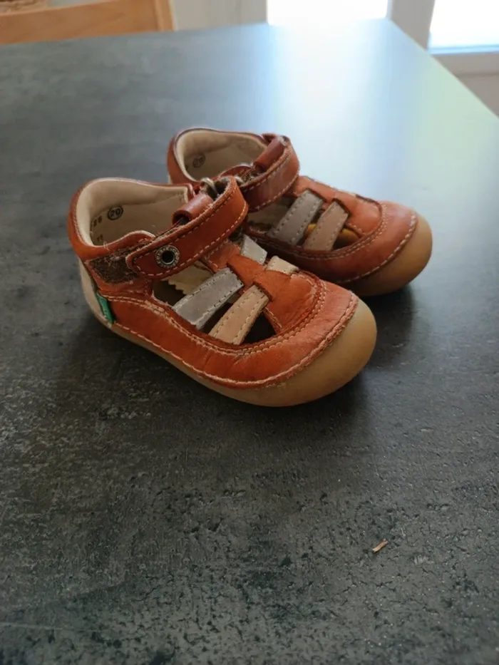 Sandalettes Kickers