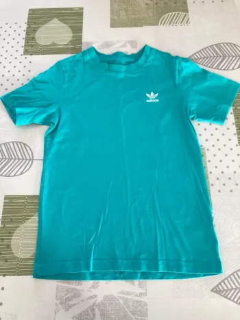 Tee-shirt adidas vert-turquoise en 9 ans (134 cm)