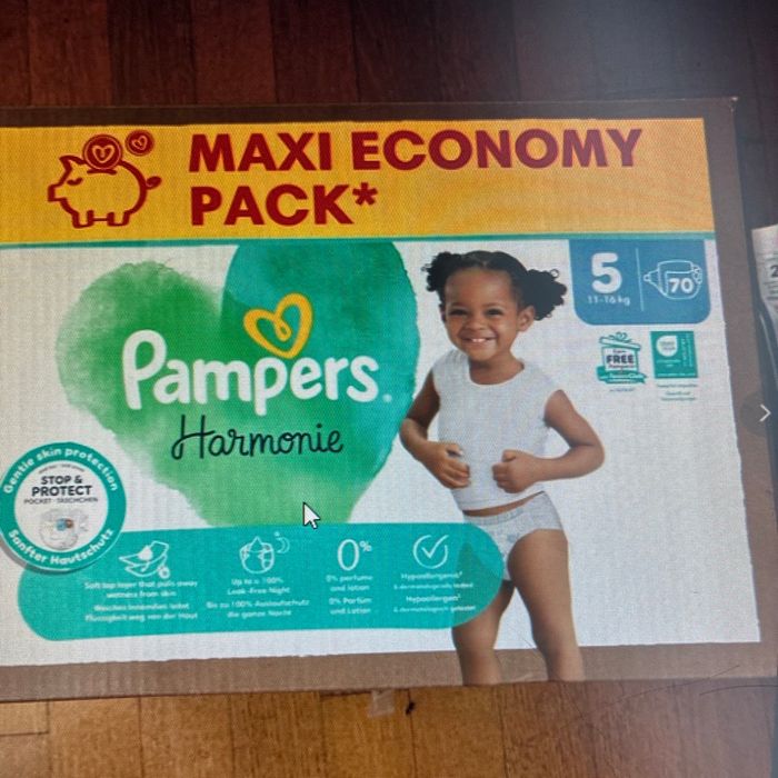 Couche Pampers neuve