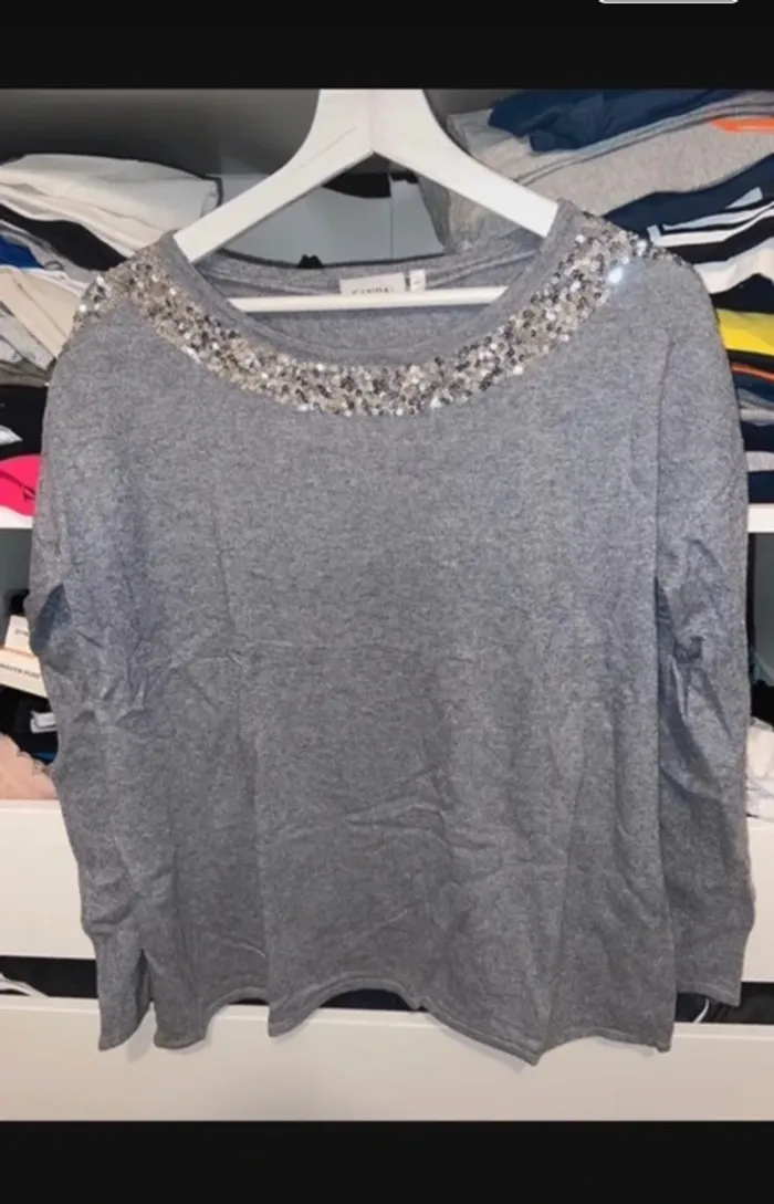 Pull fin gris