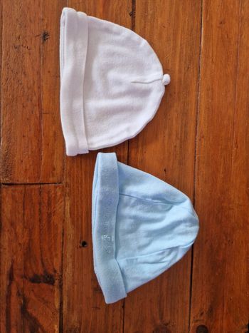 Lot de 2 bonnets 0/1 mois