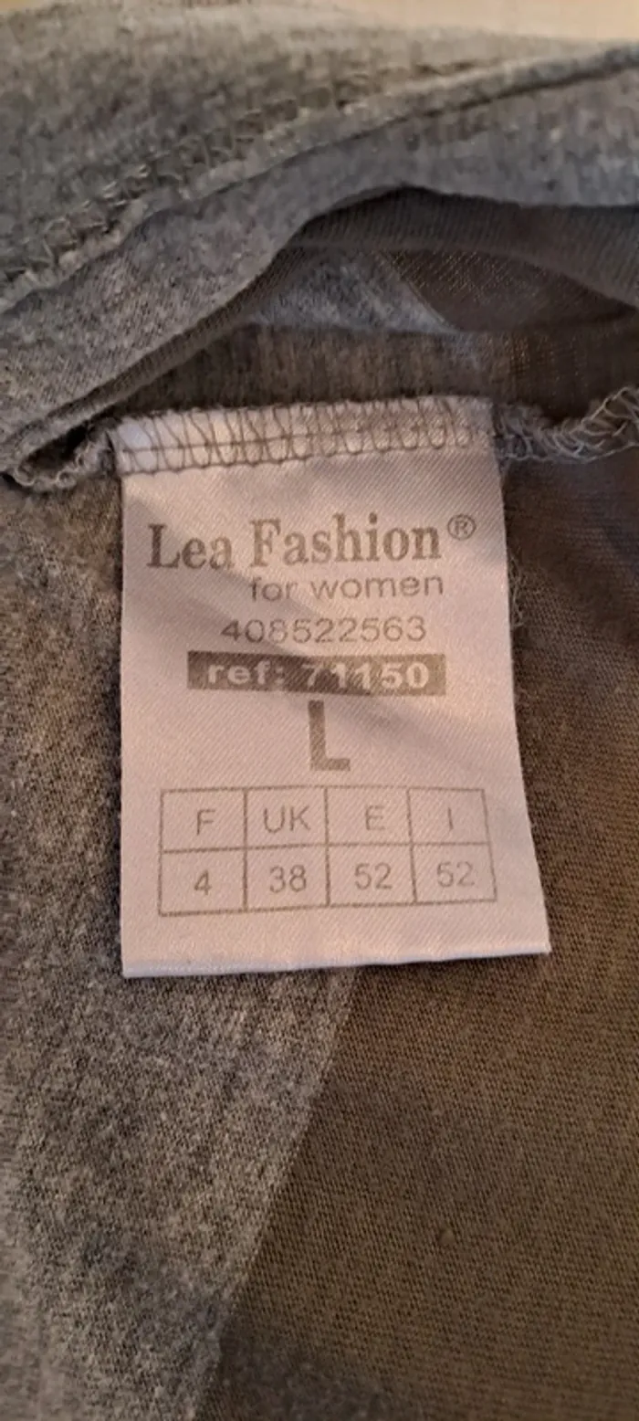 Robe printemps/été rayée kaki et gris - Marque Léa Fashion - Taille 40 - Bon état général. - photo numéro 7